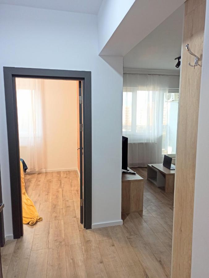 بوخارست Stylish, Modern 2 Rooms Flat With River View, Near Presidential Palace المظهر الخارجي الصورة